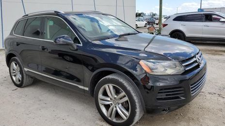 Volkswagen Touareg • 2013 • 10,000 mi