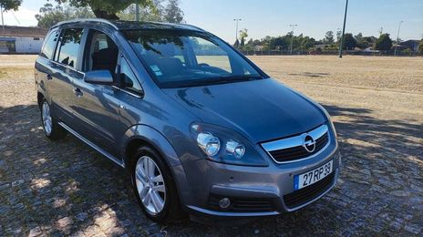 Opel Zafira • 2007 • 199,999 km