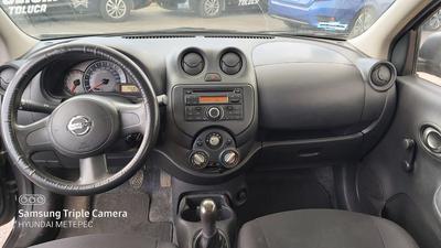 Nissan March • 2018 • 42,000 km