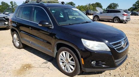 Volkswagen Tiguan Limited • 2011 • 10,000 mi