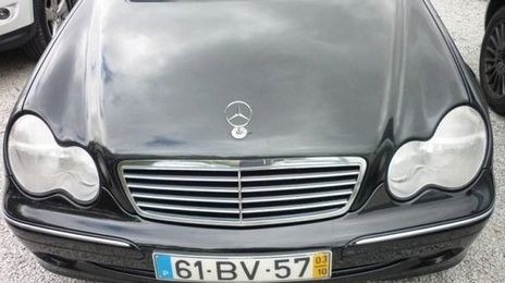 Mercedes-Benz C • 2003 • 255,800 km