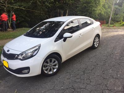Kia Rio sedan • 2015 • 91,377 km