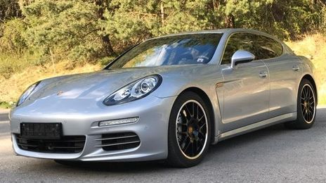 Porsche Panamera • 2013 • 155,000 km