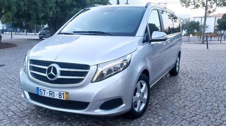 Mercedes-Benz 200 - 300 • 2016 • 200,000 km