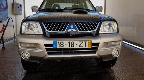 Mitsubishi L200 • 2005 • 218,723 km