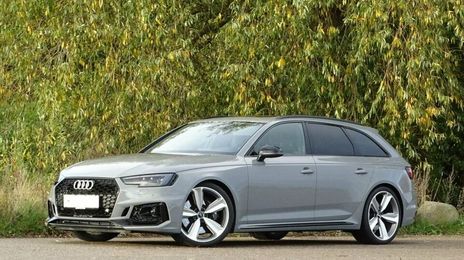 Audi RS 4 • 2018 • 41,000 km