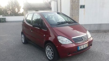 Mercedes-Benz 200 D • 1999 • 250,000 km