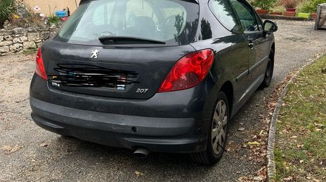 Peugeot 207 • 2007 • 349,000 km