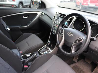 Hyundai i30 • 2012 • 104,000 km