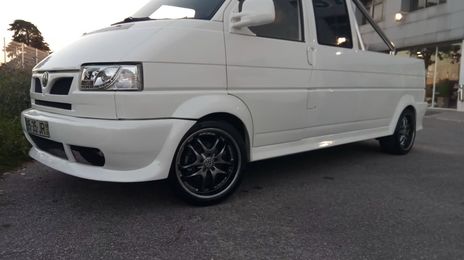 Volkswagen T5 Transporter Shuttle • 1999 • 90,000 km