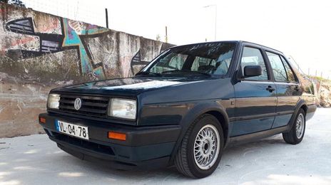 Volkswagen Jetta • 1990 • 200,000 km