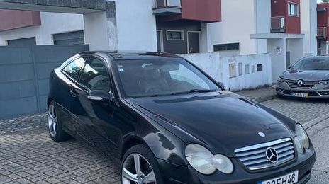 Mercedes-Benz 200 - 300 • 2002 • 98,000 km