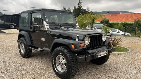 Jeep Cherokee • 1999 • 60,000 km