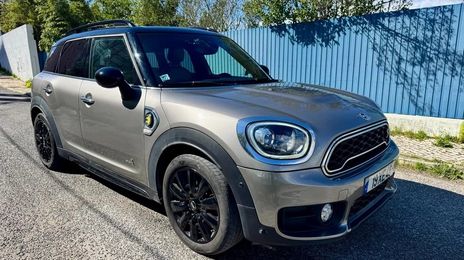 MINI Cooper Countryman • 2019 • 961,000 km