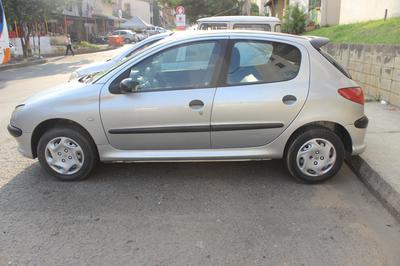Peugeot 206 • 2004 • 113,000 km