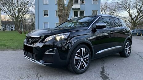 Peugeot 3008 • 2018 • 68,000 km