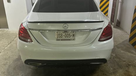 Mercedes-Benz 200 - 300 • 2016 • 119,000 km
