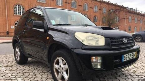 Toyota RAV4 • 2001 • 232,000 km