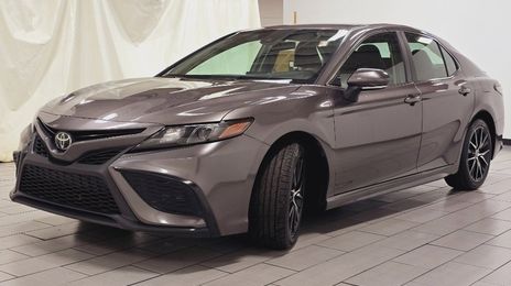 Toyota Camry Hybrid • 2022 • 20,453 km