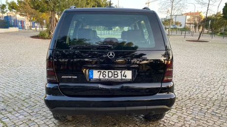 Mercedes-Benz ML350 • 2004 • 263,512 km