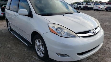 Toyota Sienna • 2006 • 6 km