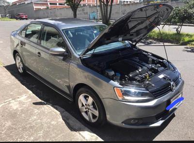 Volkswagen Jetta • 2014 • 63,000 km