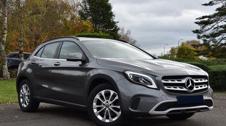 Mercedes-Benz 200 - 300 • 2017 • 114,900 km