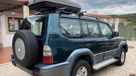 Toyota Land Cruiser • 1997 • 299,999 km