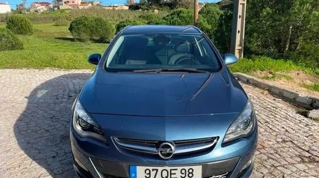 Opel Astra • 2015 • 83,000 km