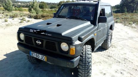 Nissan Patrol • 1993 • 199,999 km