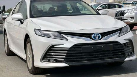 Toyota Camry Hybrid • 2021 • 10 km