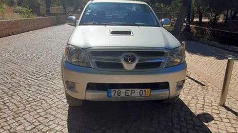 Toyota Hilux • 2007 • 213,000 km