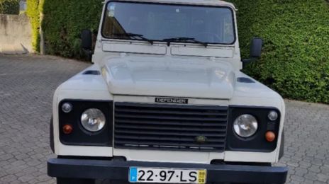 Land Rover Defender • 1998 • 163,570 km