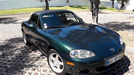 Mazda MX-5 • 2002 • 111,000 km