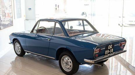 Lincoln MKX • 1972 • 500 km