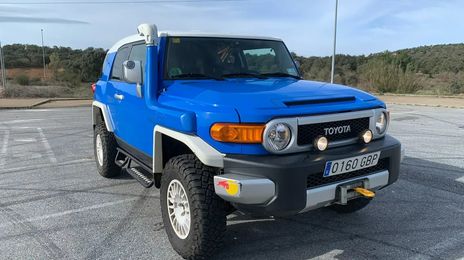 Toyota FJ Cruiser • 2007 • 160,000 km