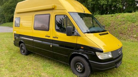 Mercedes-Benz Sprinter • 1998 • 164,154 km