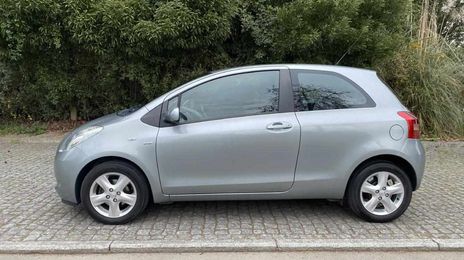 Toyota Yaris • 2007 • 186,000 km
