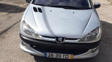 Peugeot 206 • 2002 • 140,000 km