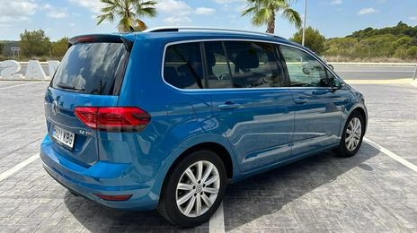 Volkswagen Touran • 2017 • 74,000 km