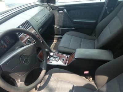 Mercedes-Benz C • 2003 • 15,270 km