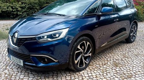 Renault Grand Scenic • 2017 • 200,000 km