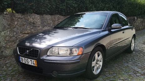 Volvo S60 • 2007 • 282,000 km
