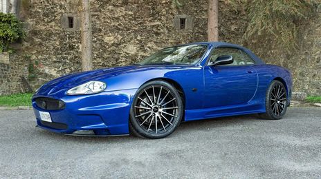 Jaguar XK • 1999 • 130,000 km