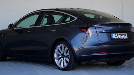 Tesla Model 3 • 2019 • 90,024 km