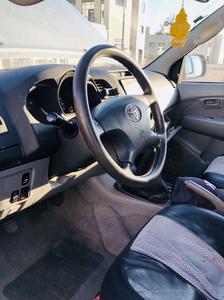 Toyota Hilux • 2006 • 208 km