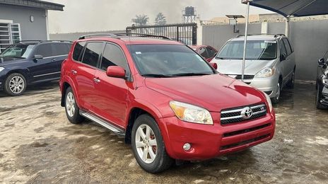 Toyota RAV4 • 2018 • 50,000 km