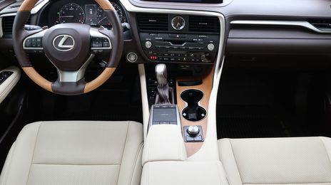 Lexus RX • 2020 • 9,711 km