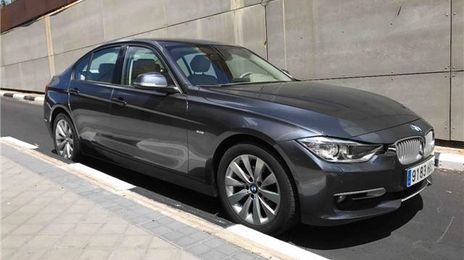 BMW 3 Series • 2012 • 189,800 km