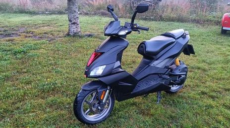 Aprilia sr max • 2009 • 18,662 km